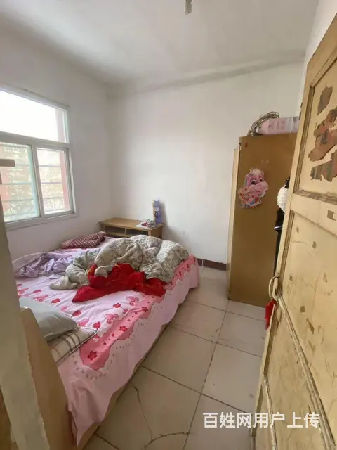 汤河花园近，三楼，一室一厅，伶包入住的图片
