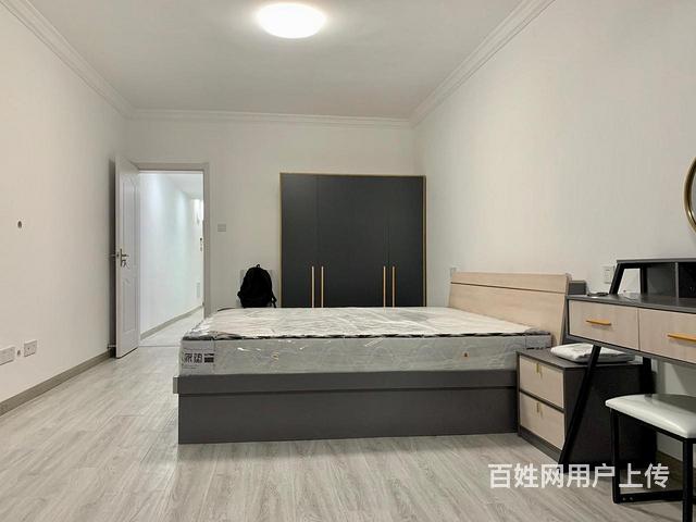 立即看房华东理工梅陇五村精装修实体墙实木地板