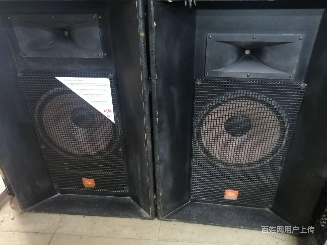 出一对15寸进口jbl音箱