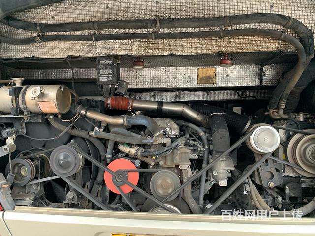 宇通47座,日野大马力发动机