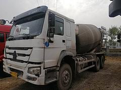二手国四豪沃底盘三一上装大12方混凝土搅拌车