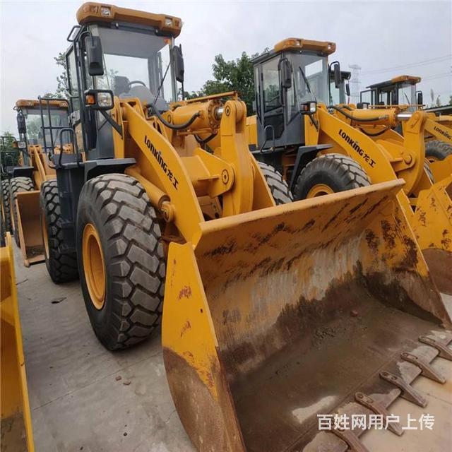 鸡西本地二手装载机市场 9成新二手50装载机出售的图片