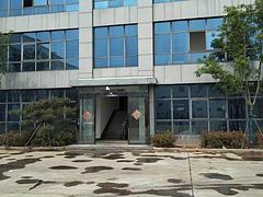 出租郏县厂房 8000平方独院办公楼  价格便宜