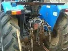 纽荷兰70拖拉机