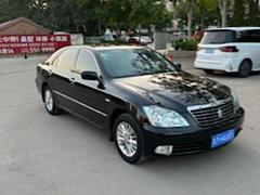 丰田 皇冠 2010款 2.5 手自一体 Royal真皮版