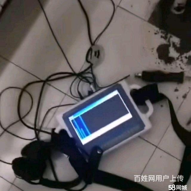 北京家庭水管漏水检测,卫生间漏水往楼下滴水检测师傅带口罩上门