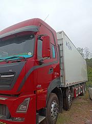 洛阳急售9.6米冷藏车