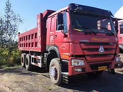 出售14年全手续豪沃后八轮自卸车，货箱5米8