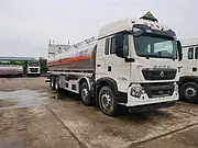 重汽豪沃前四后八25吨铝合金油罐车 厂家直销