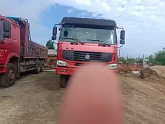 三辆豪沃336自卸车，6.3米箱后八轮低价出售