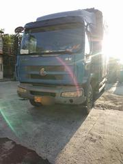 13年11月东风柳汽乘龙，6.8米货车