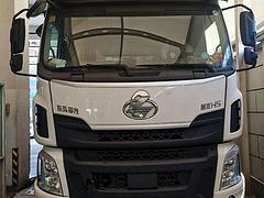急售乘龙H5大单桥厢车，9米8国五