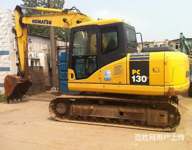 小松130-7二手挖掘机，工地一手机，车况免检包送的图片