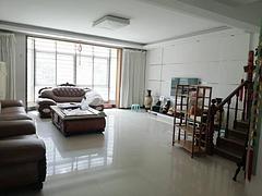 东城辉煌庄园1楼160平3室带4台空调家具带地下室精装2.6