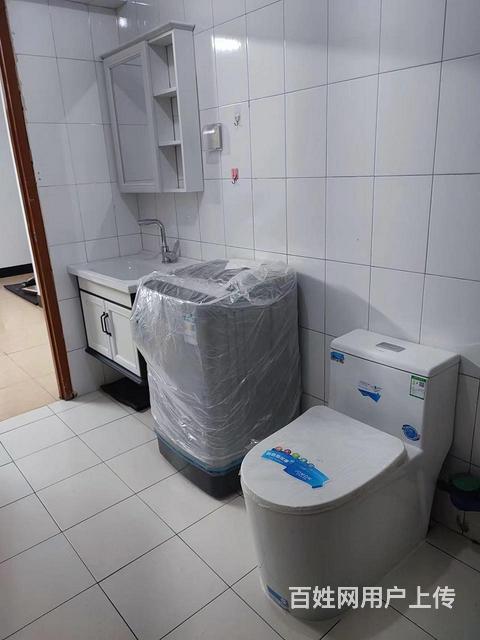 一中对面 公交A栋家具齐全拎包就住的图片