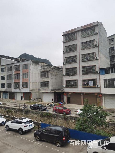 宅基地，天地楼三层半的图片