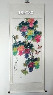 葡萄寓意着硕果累累、金玉满堂，多子多孙又多福，