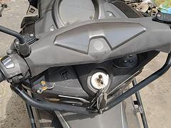 大踏板摩托车