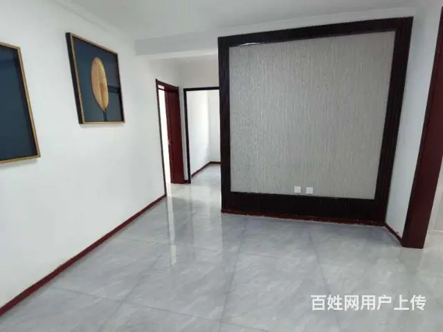 顺德南小区，75平房本69平，43万，精装，老证能贷款的图片