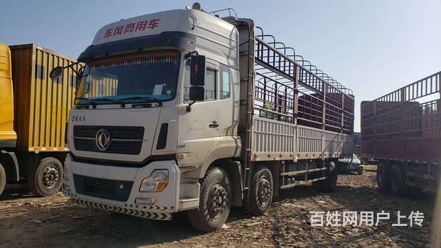 东风天龙前四后四高栏220马力国5九米六货箱