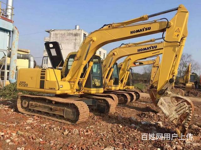 诚信出售极品小松120二手挖掘机手续齐全