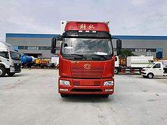 国五解放J6L6米8冷藏车