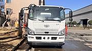 解放大柴180马力加油车 带加油机价格