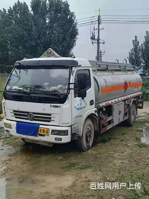 二手开封户8吨油罐车低价处理的图片