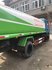 油罐车原厂吗用不到了，8吨的车好