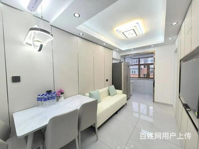 四街小区 普通住宅 精装修的图片
