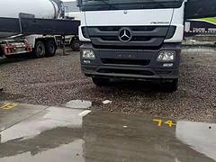 低价出售国五二手奔驰牌泵车，臂长53米，中联上装，