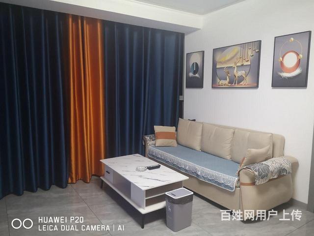 密码锁，周边有比优特超市，楼下有小超市的图片