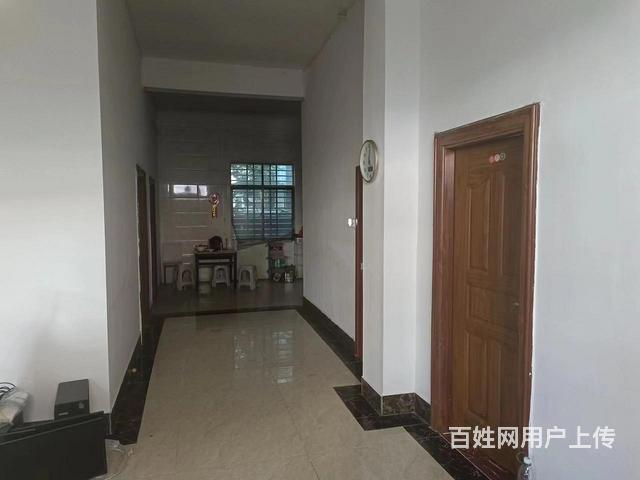 自建房 普通住宅1厅 中等装修的图片