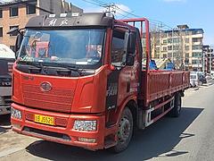 出售2019年六缸解放6.8米 平板车 国5