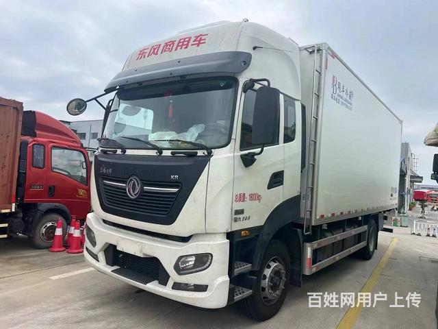 东风天锦PLUS六米八冷藏车，准新车状况的图片