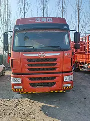 出售二手解放龙V7.7米高栏载货车 220马力国五