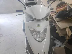电喷踏板车