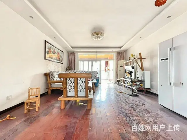 一梯两户 东南朝向 视野看公园 采光充足的图片
