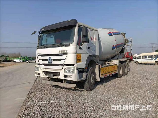 出售18年二手豪沃搅拌车 380马力大14方后八轮的图片