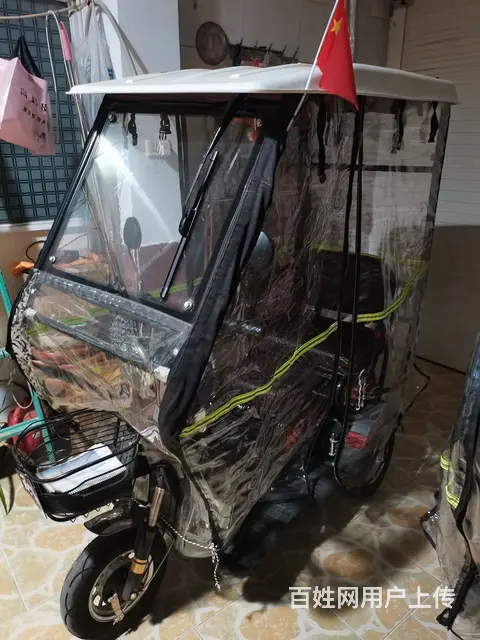 出售9成新三轮车的图片
