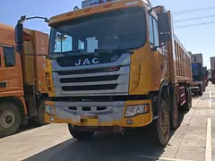 国五江淮前四后八自卸车8米货箱375马力