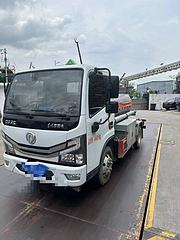 国五东风多利卡满载2吨油罐车 全柴115马力