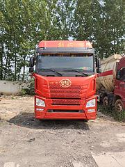 二手解放JH6牵引车 500马力 国5 双驱轻体