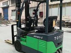 进口二手丰田小松电动叉车，1吨2吨冷库电瓶叉车