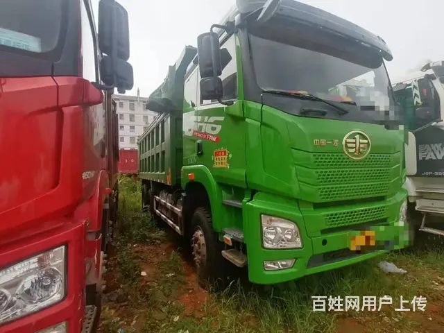 二手解放JH6后八轮环保自卸5米8货箱390马力的图片