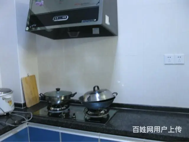 满五年步梯房4楼装修出售的图片