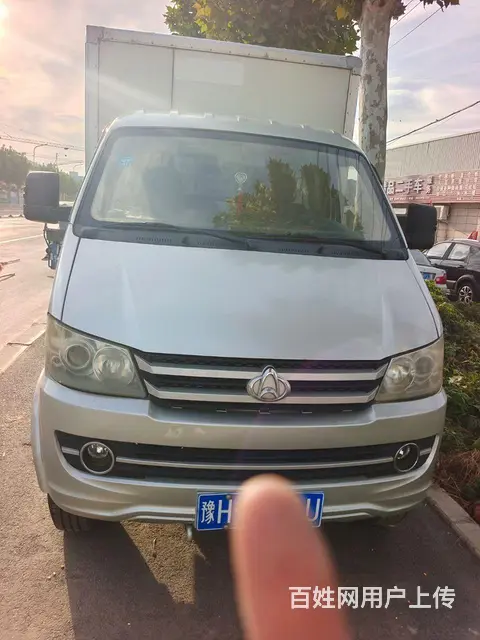 出售精品二手车的图片