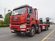出售解放前四后八平板车  拉250挖机拖车  可定做爬梯