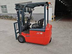 升高4.5米合力电瓶叉车-1.5吨三点式电动叉车
