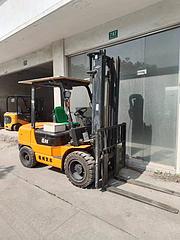 低价出售二手合力叉车，2-10吨都有送货上门
